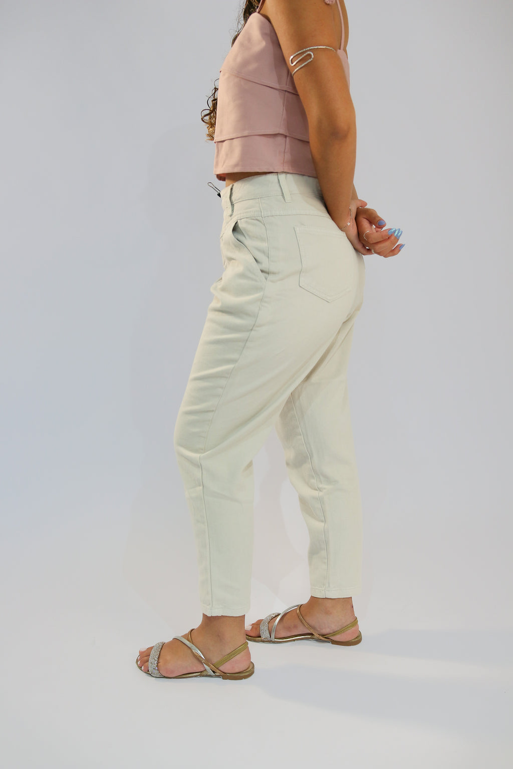 Calça Cenoura Off White