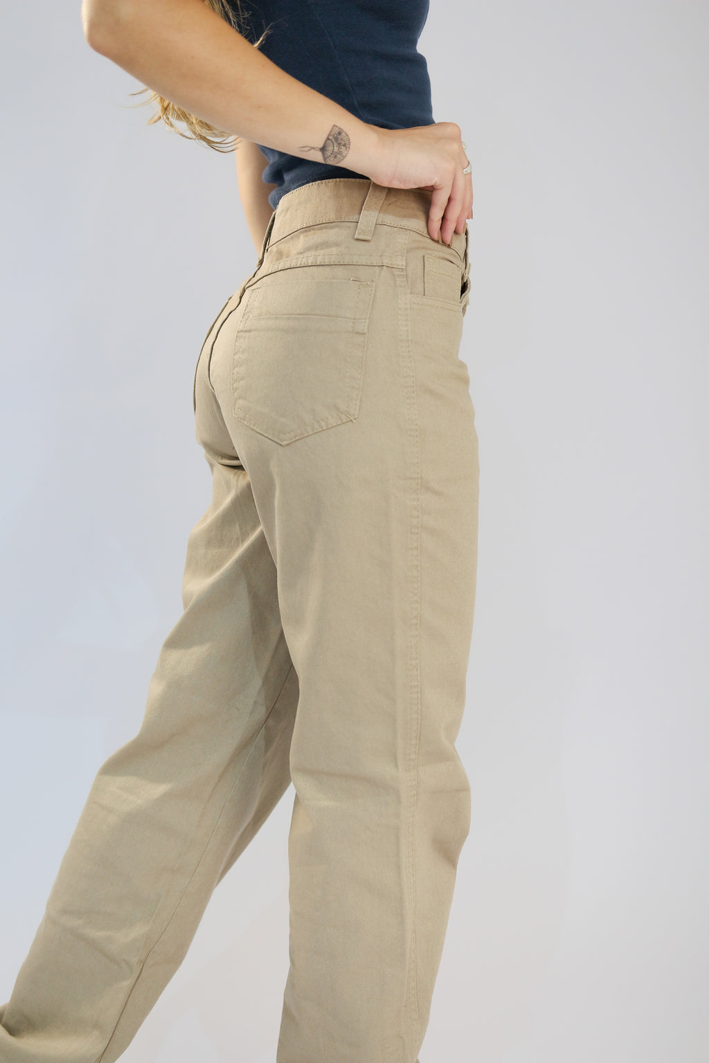 Calça Wide Leg Clássica Cáqui