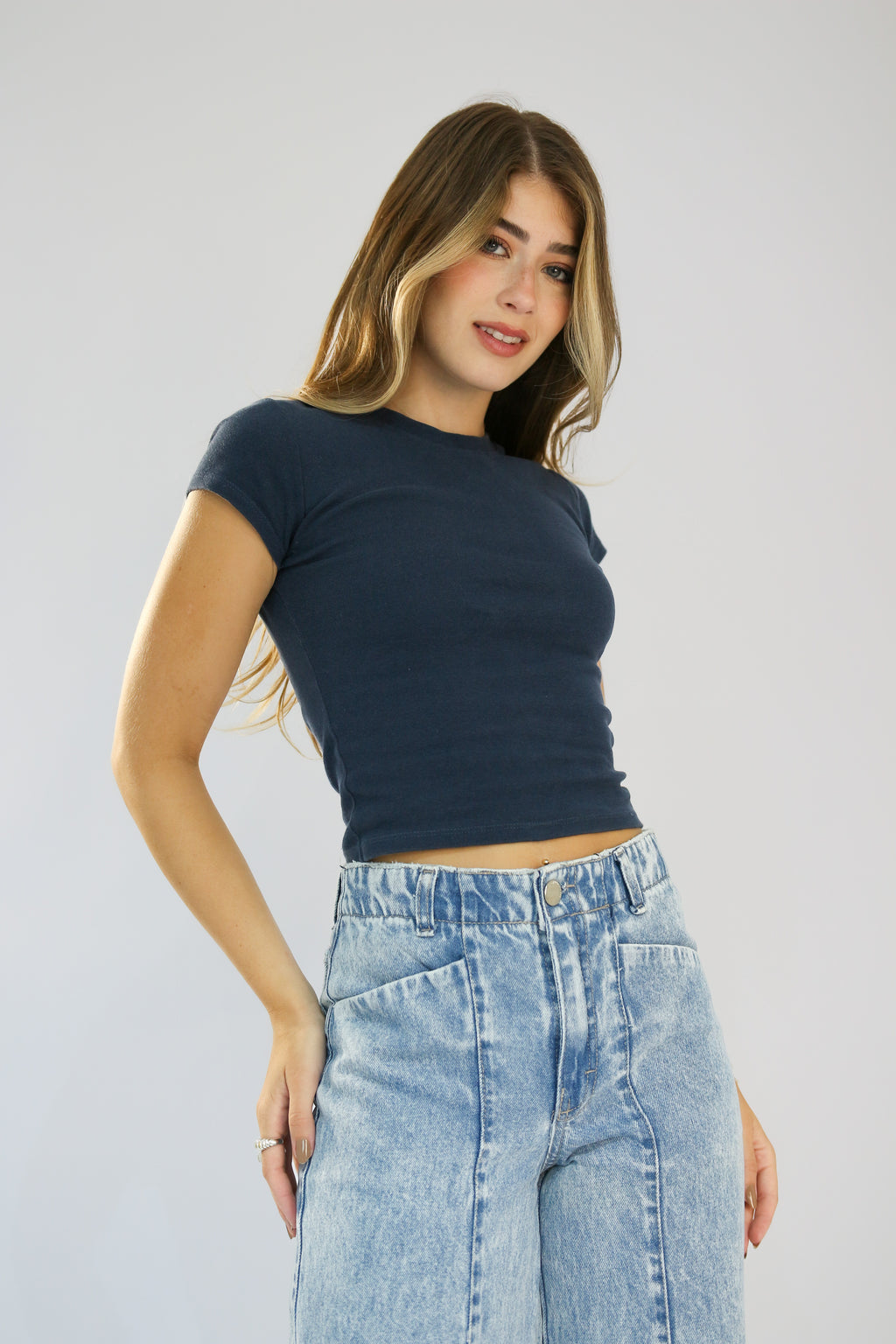 Calça Wide Leg Recorte Fronta Jeans Marmorizado Claro