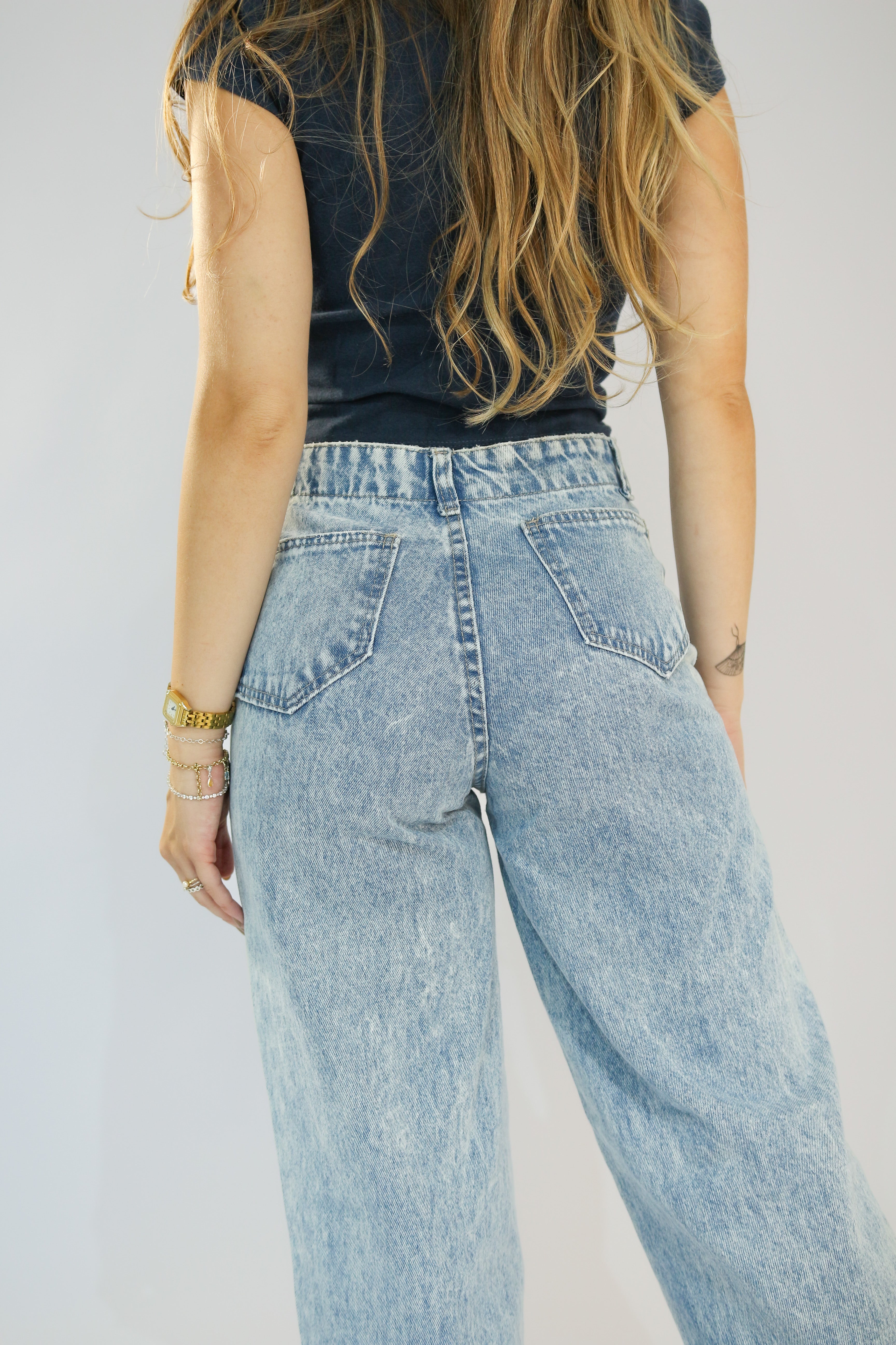 Calça Wide Leg Recorte Fronta Jeans Marmorizado Claro
