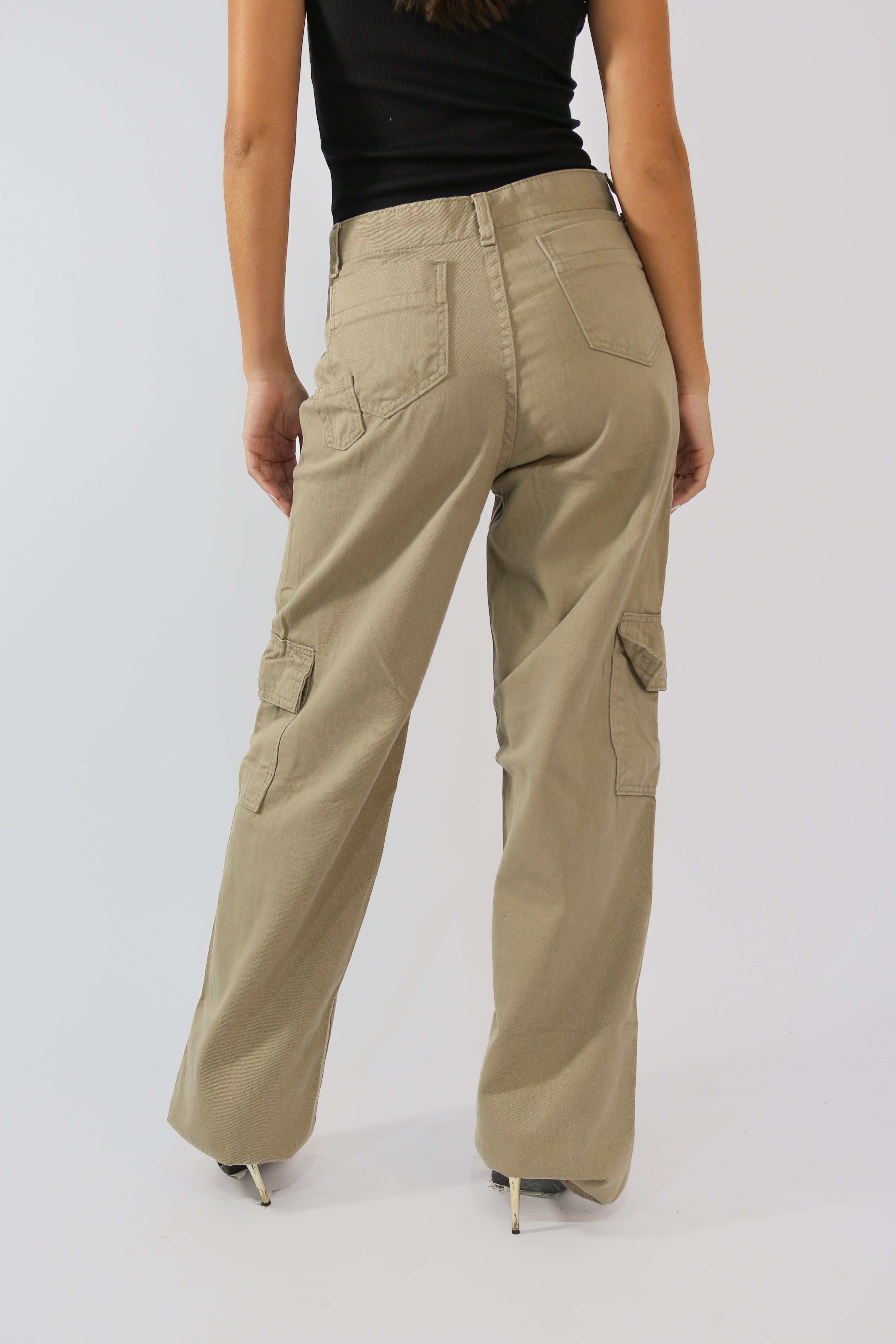 Calça Wide Leg Cargo Sem Cós Cáqui