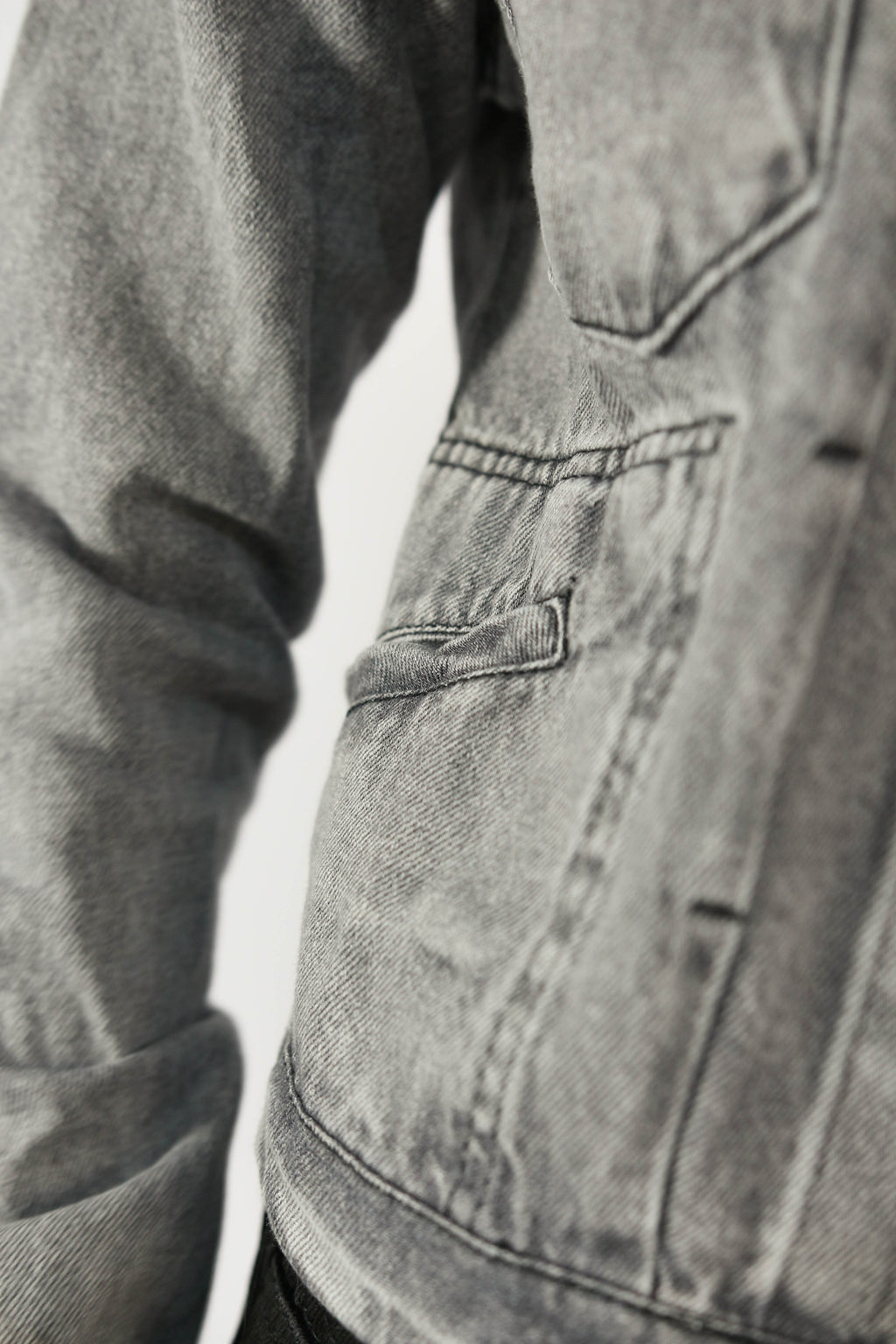 Jaqueta Jeans Preto Marmorizado