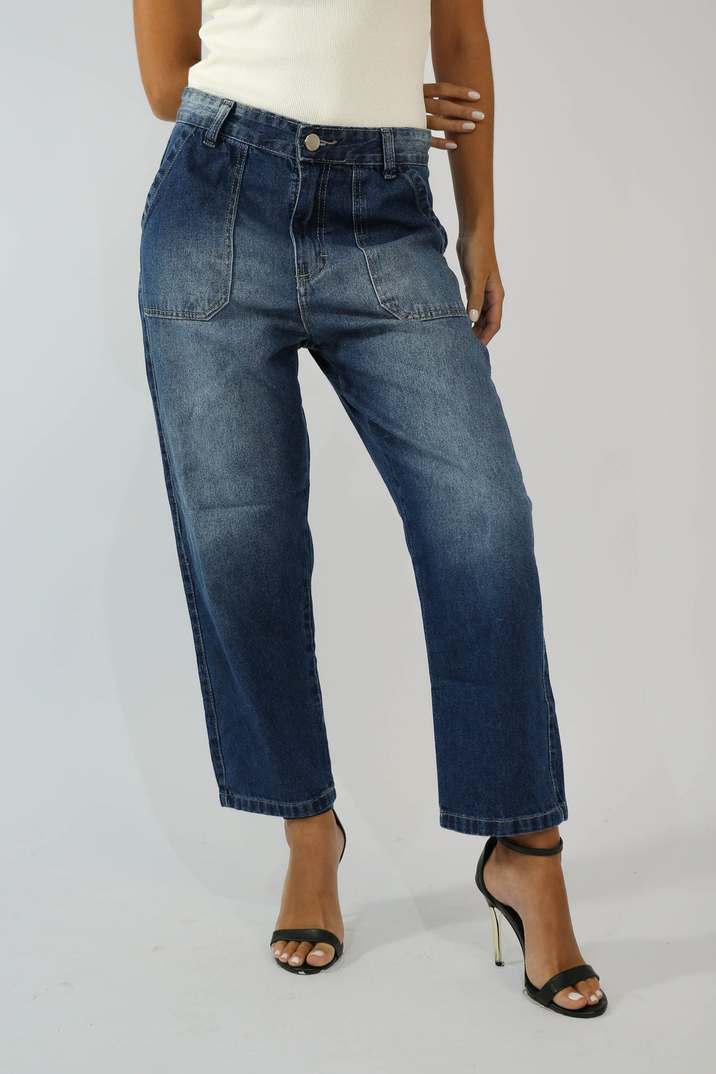 Calça Mom Bolso Pregado Jeans Destroy