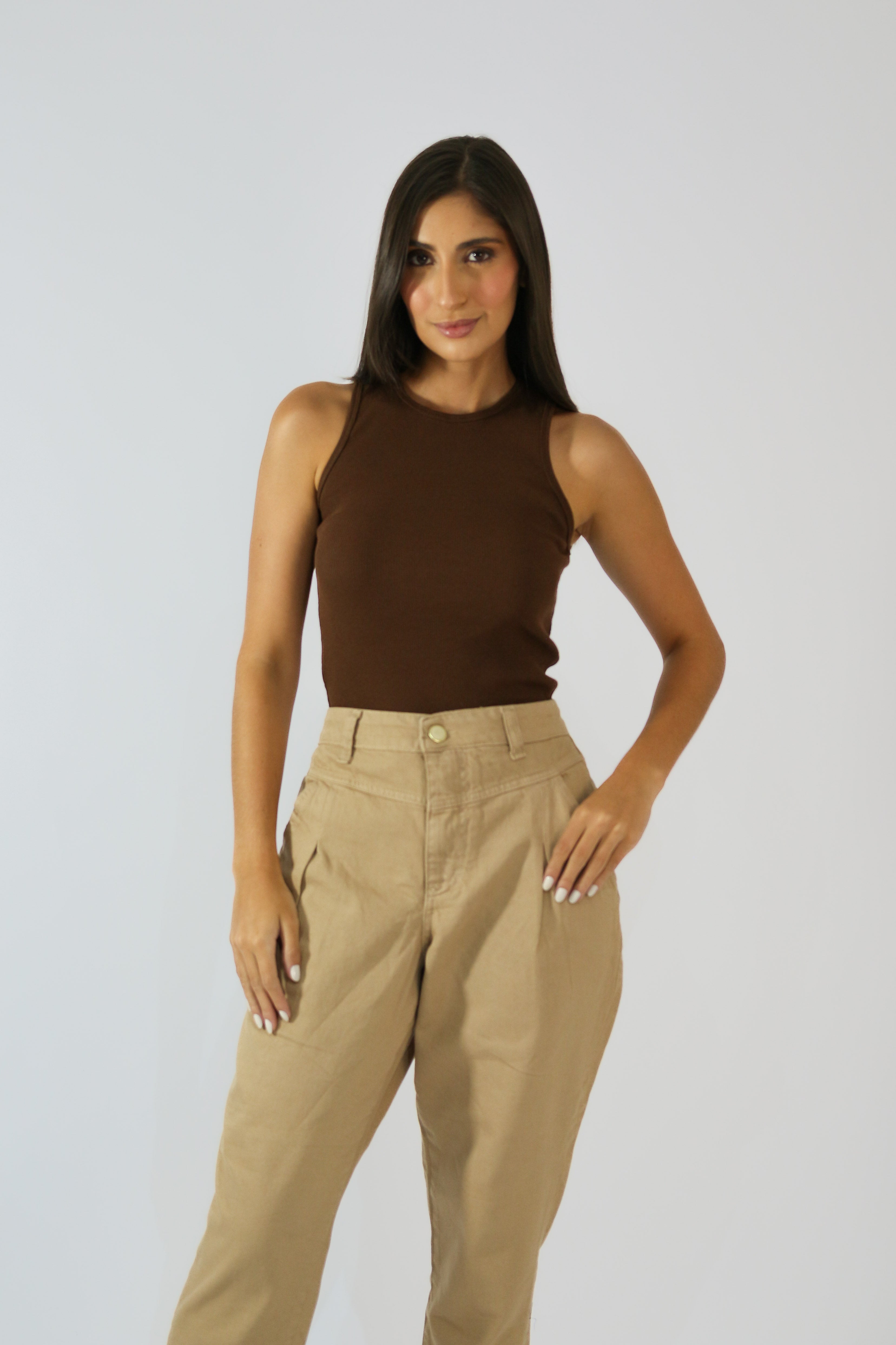 Calça Cenoura Cáqui