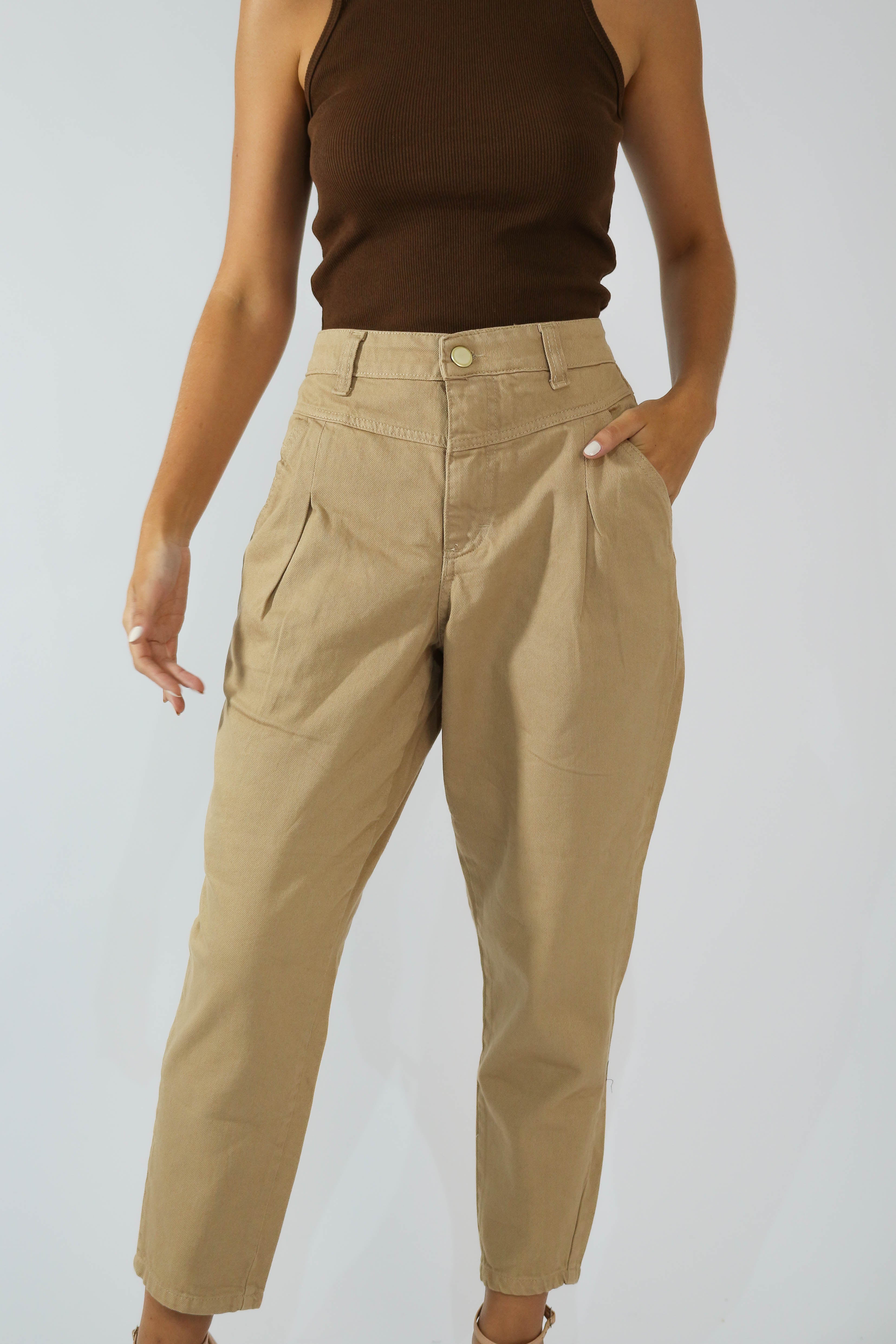 Calça Cenoura Cáqui