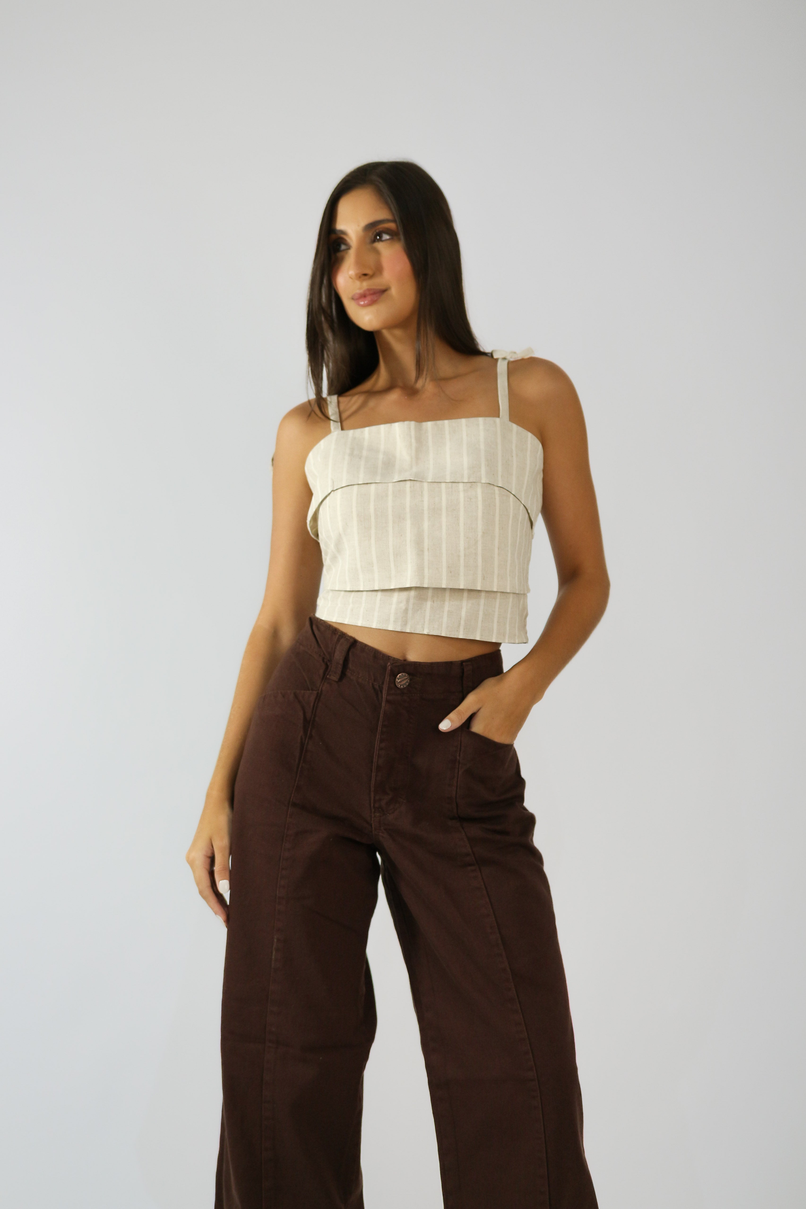Calça Wide Leg Recorte Frontal Marrom