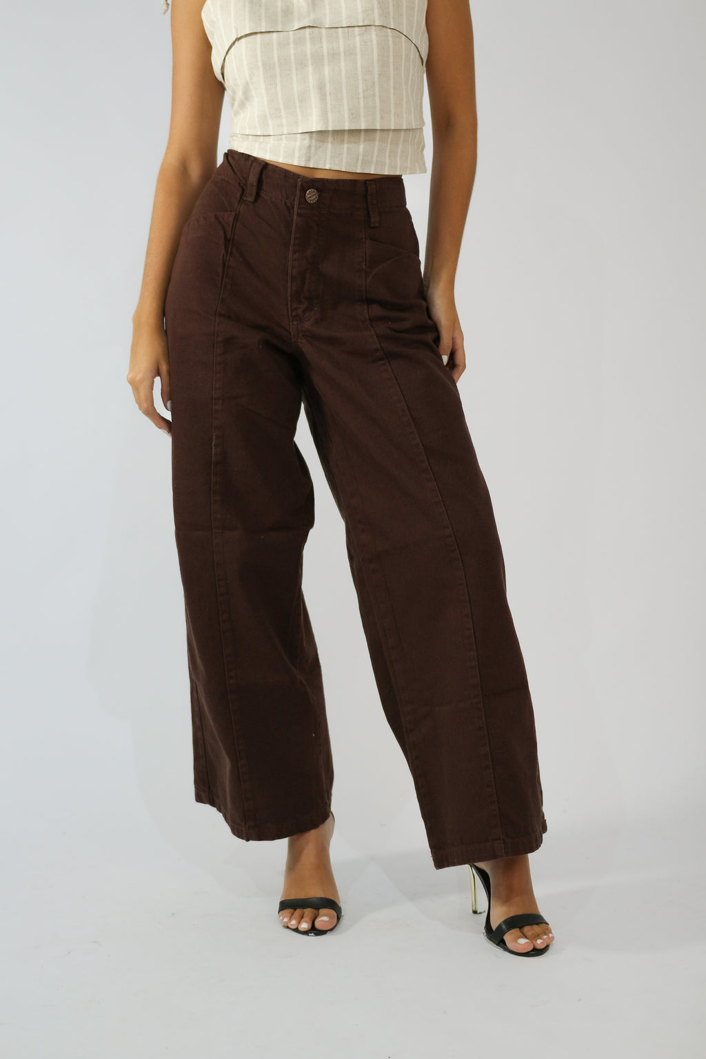 Calça Wide Leg Recorte Frontal Marrom