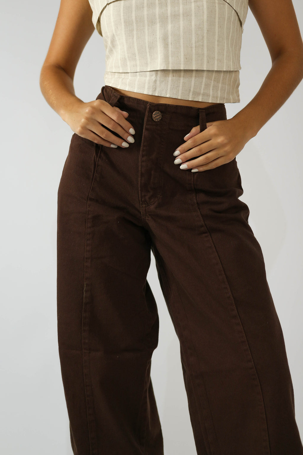 Calça Wide Leg Recorte Frontal Marrom