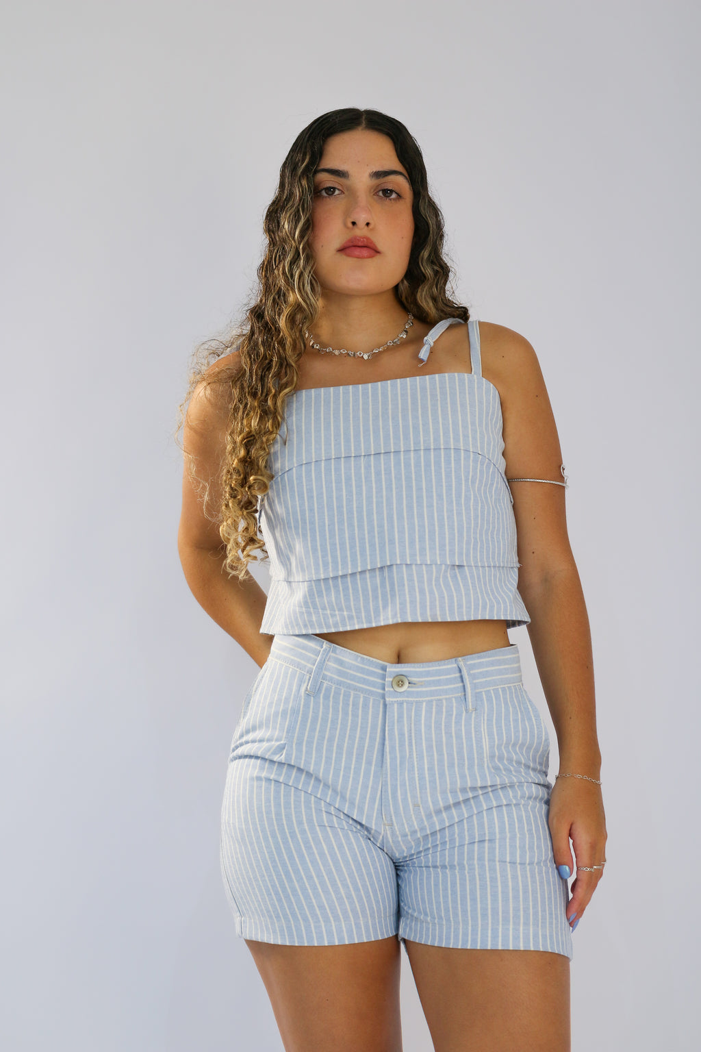 Short Alfaiataria Azul com Listra  Branca